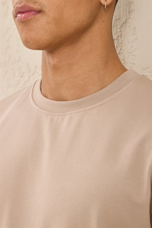 Wholesale Mens Beige Regular Fit Basic Crew-Neck T-Shirt