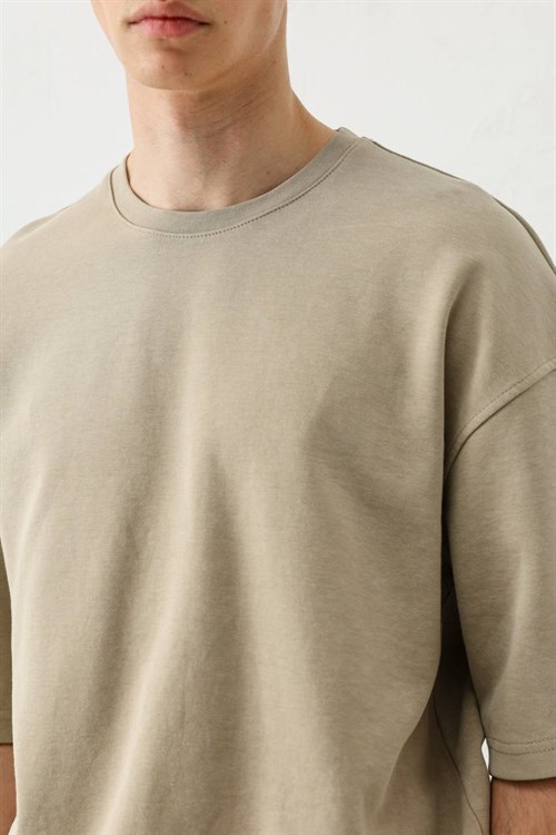 Wholesale Mens Beige T-Shirt and Pants Set