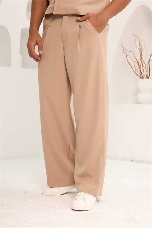 Wholesale Mens Beige T-Shirt and Pants Set