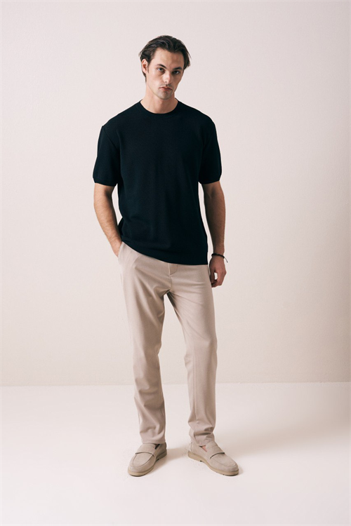 Wholesale Mens Black Knit Crew-Neck T-Shirt