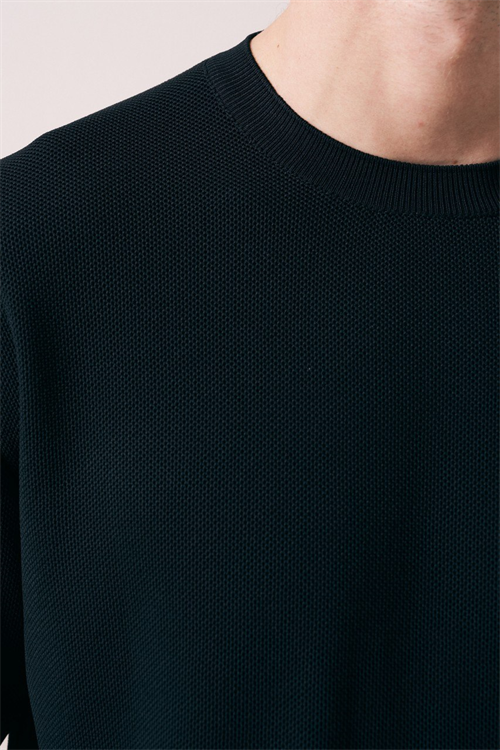 Wholesale Mens Black Knit Crew-Neck T-Shirt