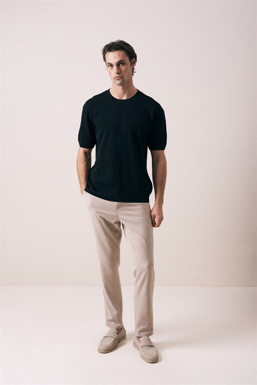 Wholesale Mens Black Knit Crew-Neck T-Shirt