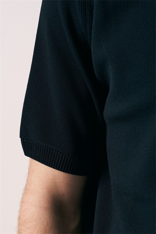 Wholesale Mens Black Knit Crew-Neck T-Shirt