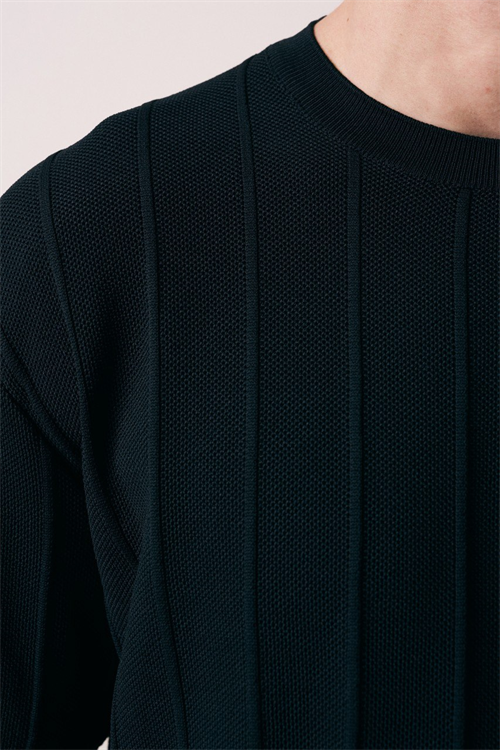 Wholesale Mens Black Knit Crew-Neck T-Shirt