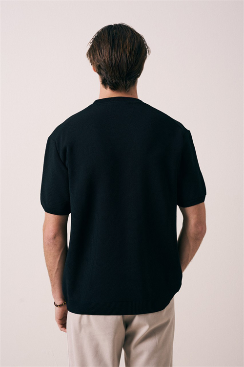 Wholesale Mens Black Knit Crew-Neck T-Shirt