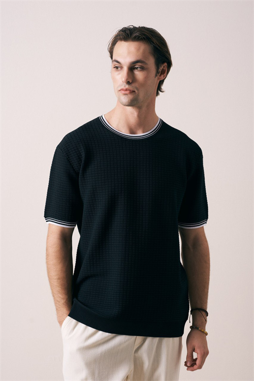 Wholesale Mens Black Knit Crew-Neck T-Shirt