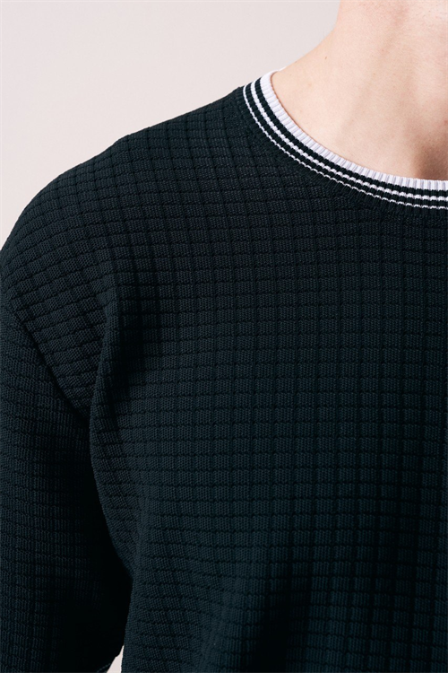 Wholesale Mens Black Knit Crew-Neck T-Shirt