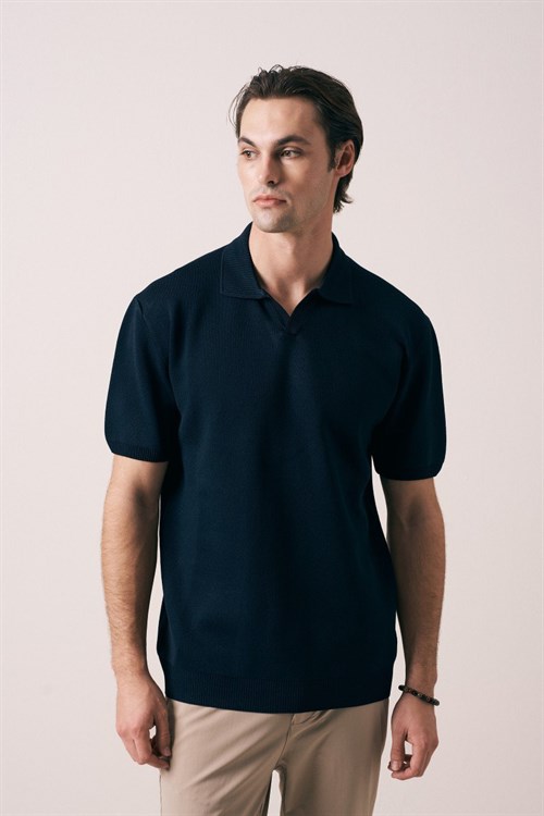 Wholesale Mens Navy Knit T-Shirt