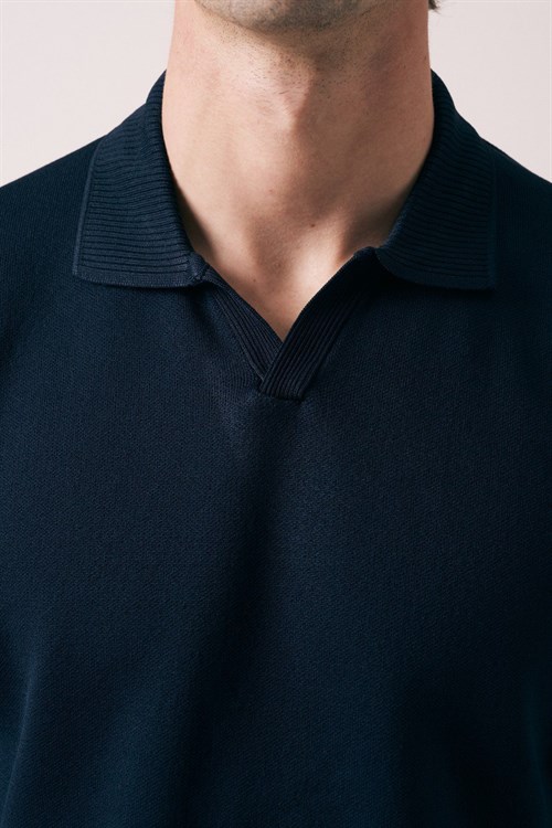 Wholesale Mens Navy Knit T-Shirt