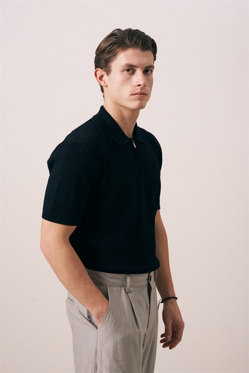 Wholesale Mens Black Knit T-Shirt