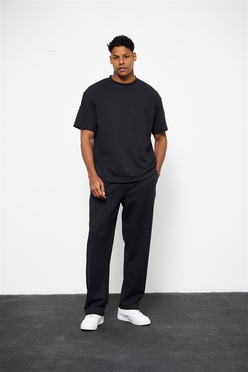 Wholesale Mens Black Oversized T-Shirt and Sweatpants Set