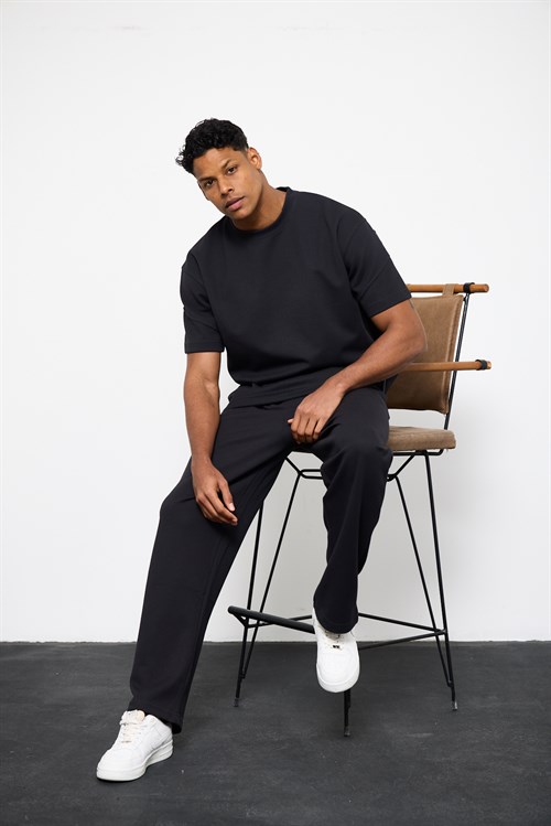 Wholesale Mens Black Oversized T-Shirt and Sweatpants Set