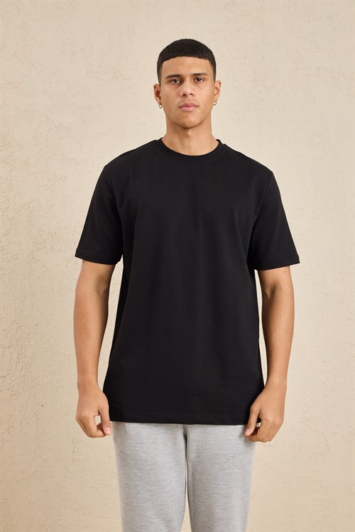 Wholesale Mens Black Regular Fit Basic Crew-Neck T-Shirt