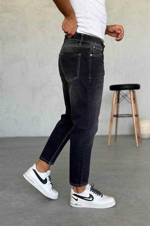 Wholesale Mens Black Relaxed Fit Jeans