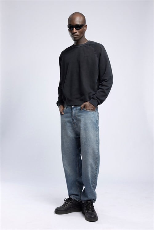 Wholesale Mens Black Sweatshirt 