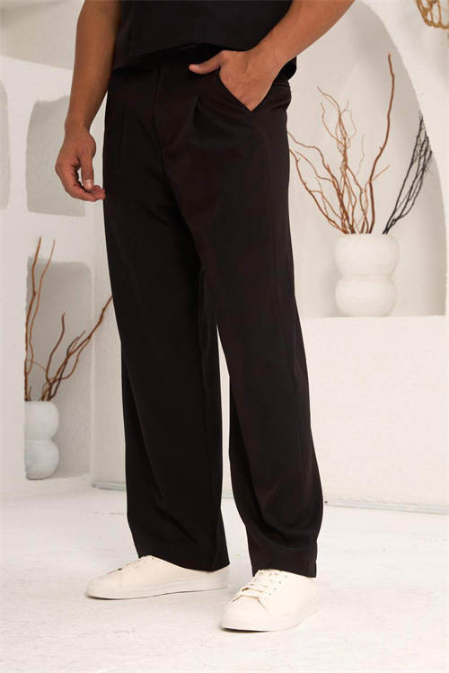 Wholesale Mens Black T-Shirt and Pants Set