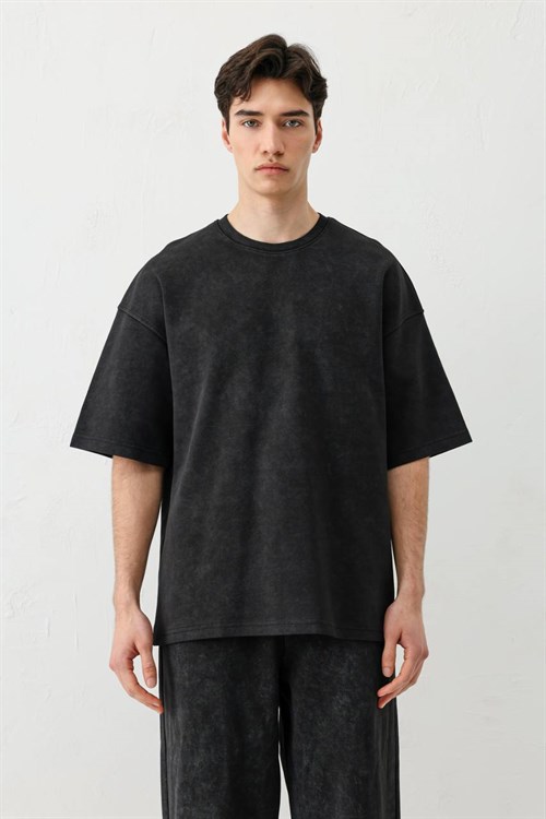 Wholesale Mens Black T-Shirt and Pants Set