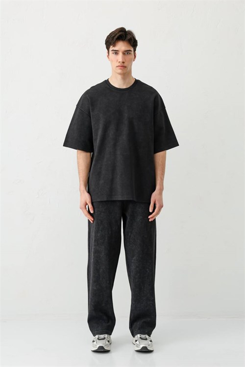 Wholesale Mens Black T-Shirt and Pants Set