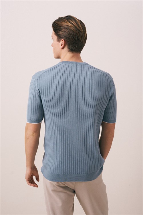 Wholesale Mens Blue Crew-Neck T-Shirt