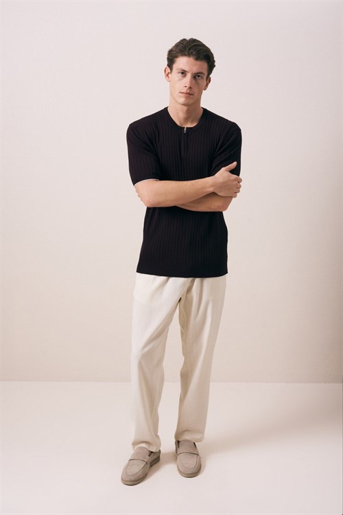 Wholesale Mens Bordeaux Crew-Neck T-Shirt