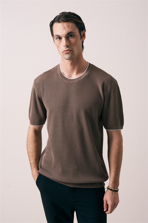 Wholesale Mens Brown Knit Crew-Neck T-Shirt