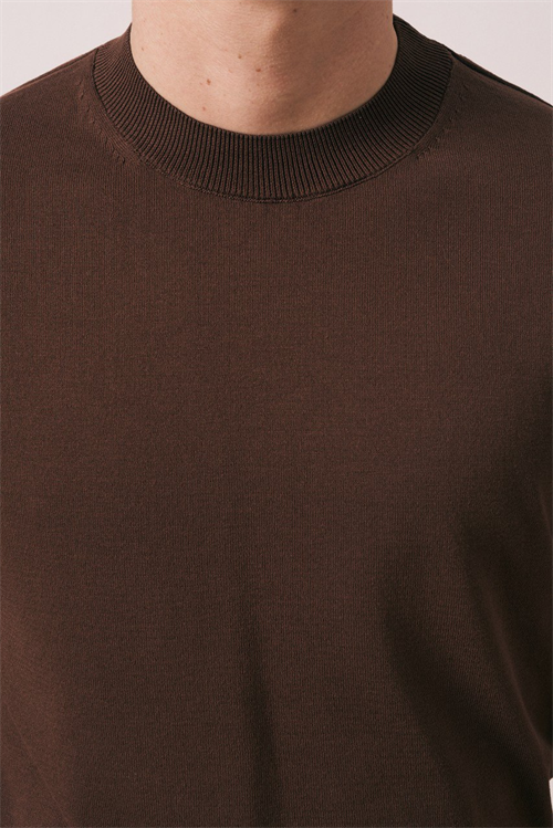 Wholesale Mens Brown Knit Crew-Neck T-Shirt
