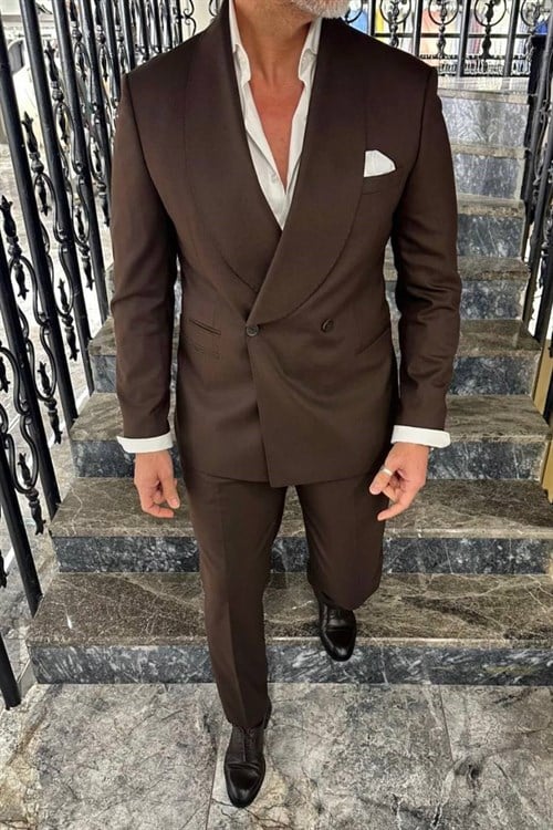Wholesale Men's Brown Two-Piece Suit 1702W26-0523