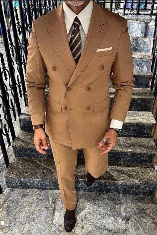 Wholesale Men's Camel Two-Piece Suit 1702W26-0516