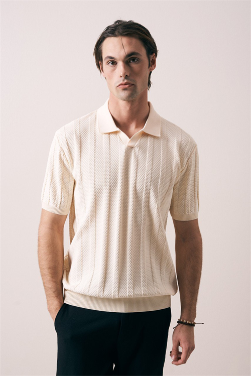 Wholesale Mens Cream Knit Crew-Neck T-Shirt