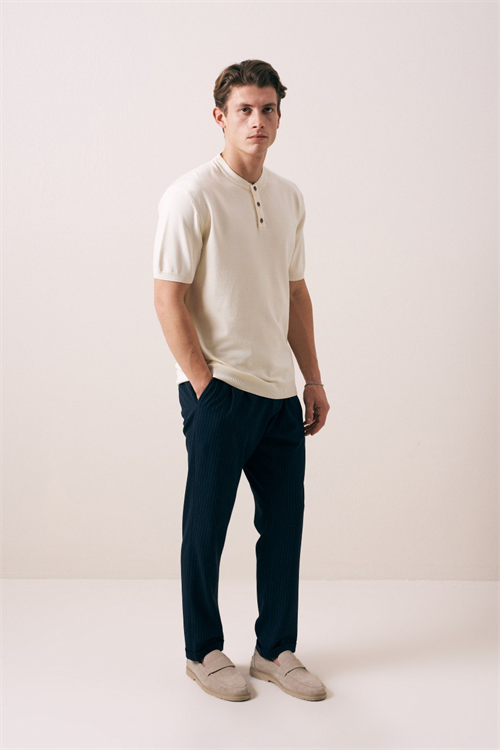 Wholesale Mens Cream Knit Crew-Neck T-Shirt