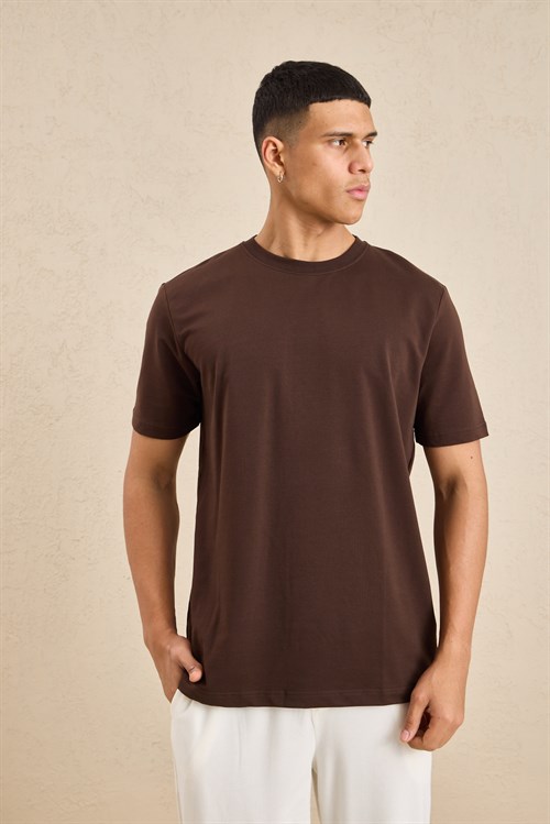 Wholesale Mens Dark Brown Regular Fit Basic Crew-Neck T-Shirt
