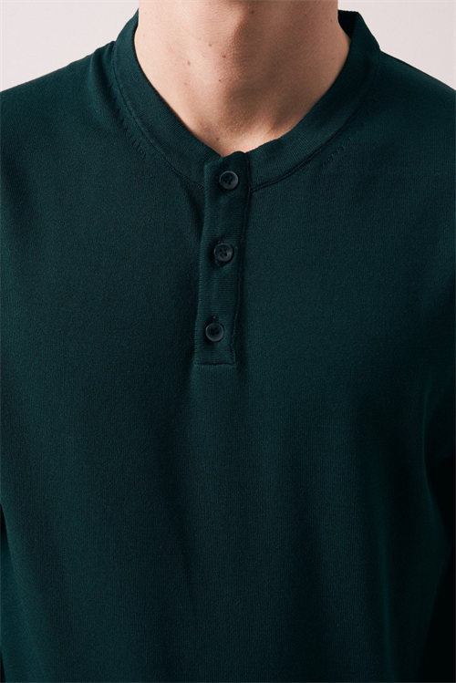 Wholesale Mens Dark Green Knit Crew-Neck T-Shirt
