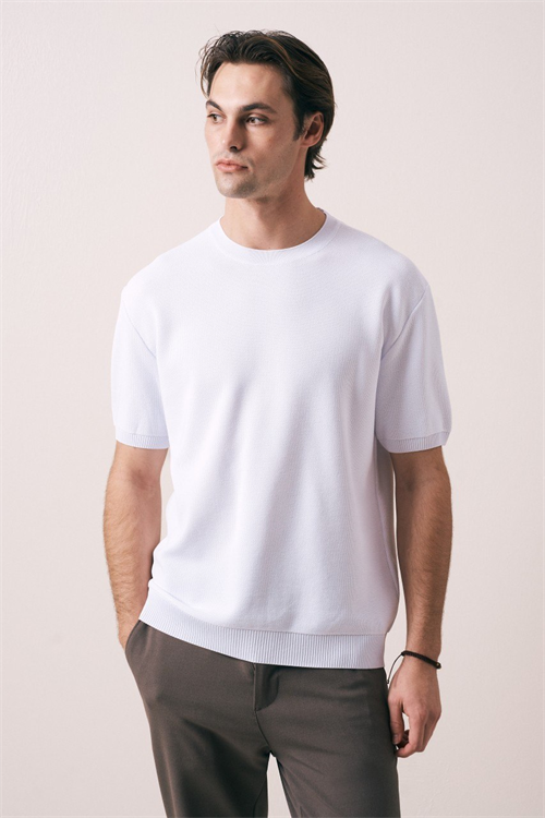 Wholesale Mens Ecru Knit Crew-Neck T-Shirt