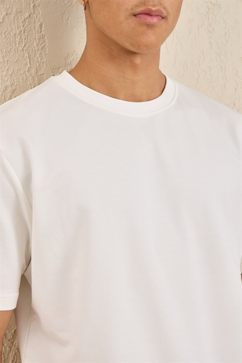 Wholesale Mens Ecru Regular Fit Basic Crew-Neck T-Shirt