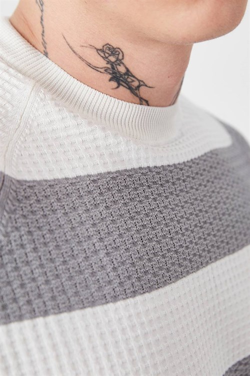 Wholesale Mens Gray Knit Crew-Neck T-Shirt