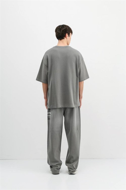 Wholesale Mens Gray T-Shirt and Pants Set