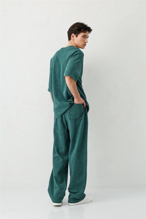 Wholesale Mens Green T-Shirt and Pants Set