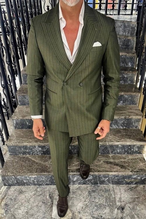 Wholesale Men's Green Two-Piece Suit 1702W26-0524