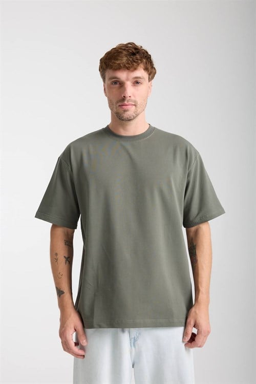 Wholesale Mens Khaki Oversized Crew-Neck Basic T-Shirt