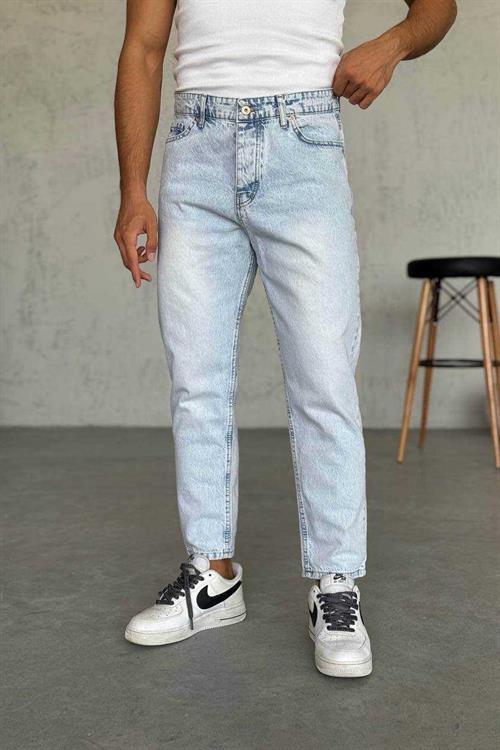 Wholesale Mens Light Blue Relaxed Fit Jeans