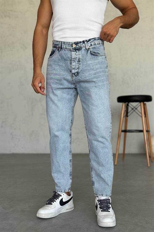 Wholesale Mens Light Blue Relaxed Fit Jeans