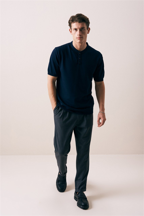 Wholesale Mens Navy Knit Crew-Neck T-Shirt