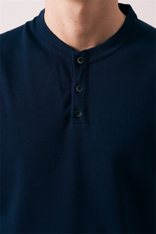 Wholesale Mens Navy Knit Crew-Neck T-Shirt