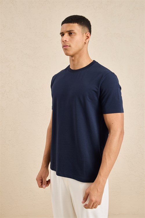 Wholesale Mens Navy Regular Fit Basic Crew-Neck T-Shirt