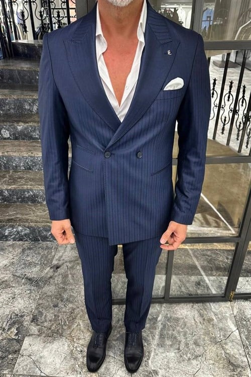 Wholesale Men's Navy Two-Piece Suit 1702W26-0524