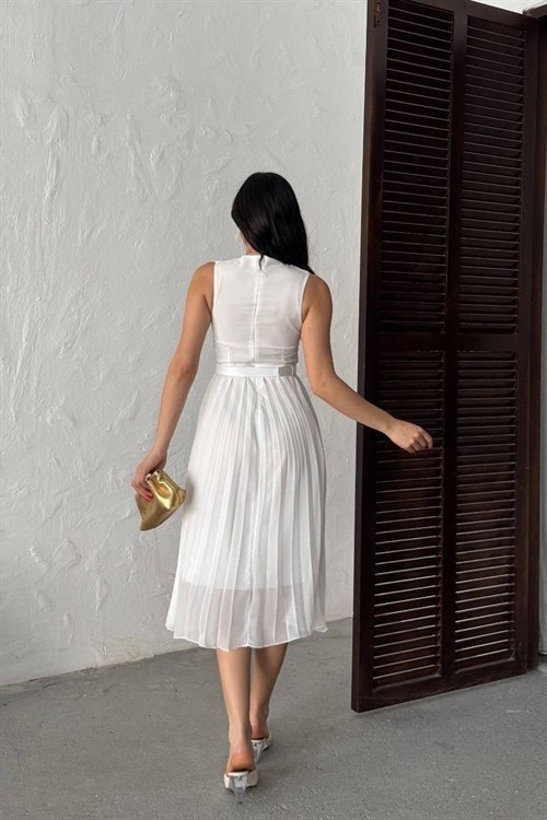 Wholesale White Pleated Chiffon Dress with Belt