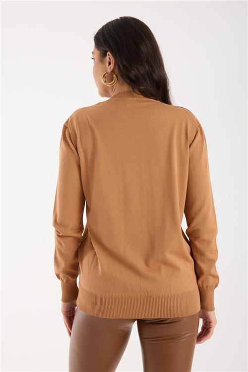 Wholesale Women Beige Crew-Neck Knit Blouse with Rhinestone Embellishments