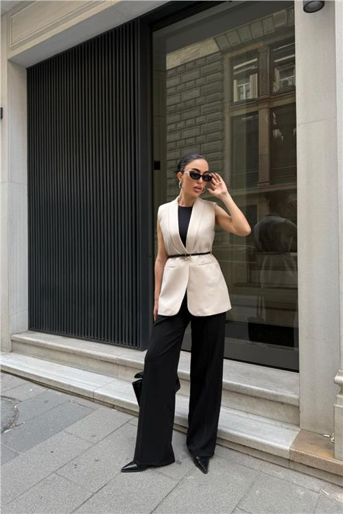 Wholesale Women Cream Vest