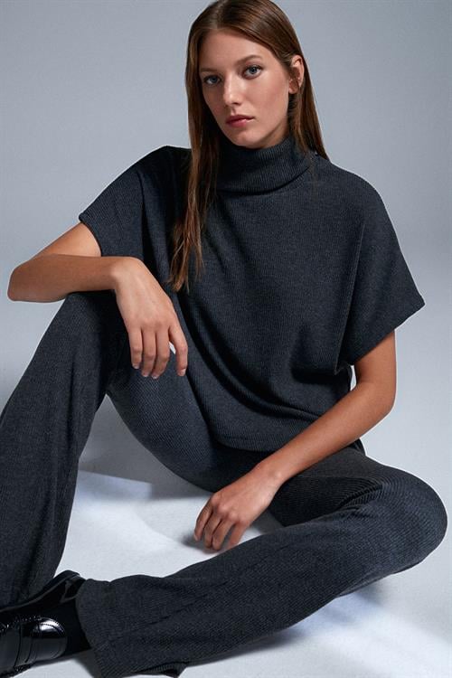 Wholesale Womens Anthracite Asymmetrical Cut Turtleneck Sweater