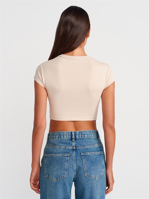 Wholesale Womens Beige Crew-Neck Crop T-shirt
